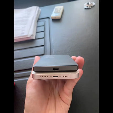Magnetic Wireless Powerbank 3-in-1 | 15W QI 2.1 for iPhone & Apple Watch